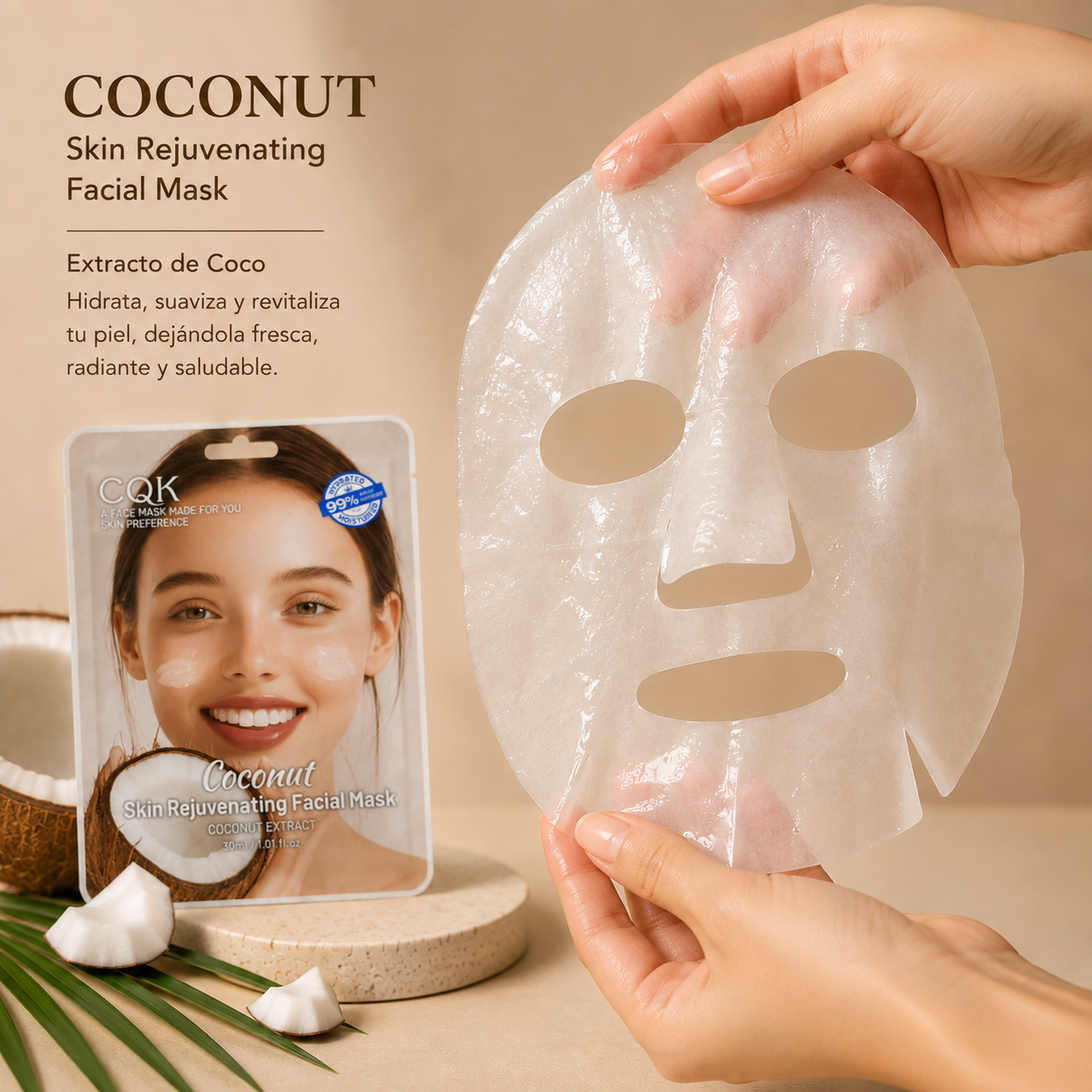 Mascarilla facial de coco CQK sostenida con las manos